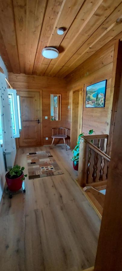 Ruhig Gelegene Ferienwohnung Im Gruenen Mit Terrasse Und Kleinem Garten Rotthalmuenster Exteriör bild